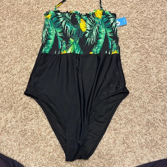 Cupshe Black One Piece Swimsuit Pineapple Leaf Sz Med - Picture 1 of 5